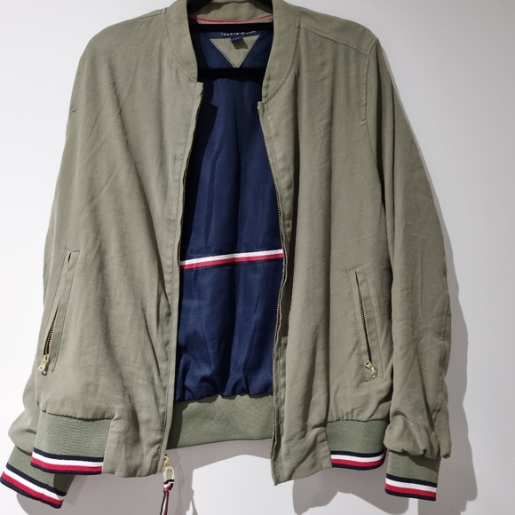 Tommy Hilfiger Jackets & Blazers - Tommy Hilfiger Women's Bomber Jacket